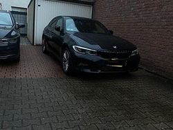 Schwarz Gebraucht 2020 BMW 320 Limousine | 26.700 € (Fairer Preis)