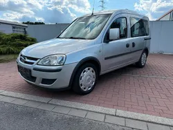 Grau Gebraucht 2006 Opel Combo Van / Kleinbus | 1.499 € (Guter Preis)