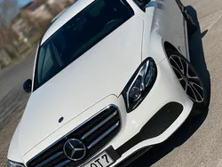 Weiß Gebraucht 2020 Mercedes E200 Kombi | 18.999 €