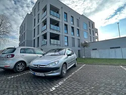 Silber Gebraucht 2004 Peugeot 206 Kleinwagen | 699 € (Guter Preis)