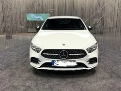 Schwarz Gebraucht 2022 Mercedes A250 AMG line Limousine | 26.900 € (Fairer Preis)