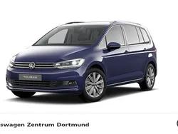 Blau Gebraucht 2024 VW Touran Highline Van / Kleinbus | 36.244 € (Fairer Preis)