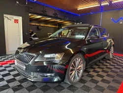 Schwarz Gebraucht 2018 Skoda Superb LAURIN & KLEMENT Limousine | 14.900 € (Teuer)