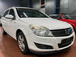 Weiß Gebraucht 2007 Opel Astra Kombi | 1.999 € (Teuer)