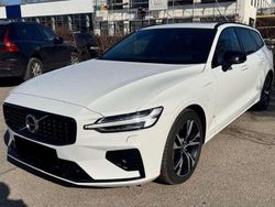 Weiß Gebraucht 2020 Volvo V60 Kombi | 24.100 € (Superpreis)