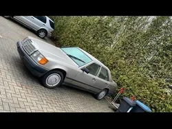Andere außenfarben Gebraucht 1988 Mercedes 200 Limousine | 4.500 €