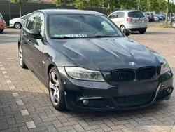 Schwarz Gebraucht 2011 BMW 320 M Sport Limousine | 5.490 € (Superpreis)