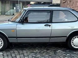 Silber Gebraucht 1992 Saab 900 Kleinwagen | 9.900 €