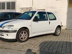 Weiß Gebraucht 1995 Peugeot 106 Kleinwagen | 1.390 €