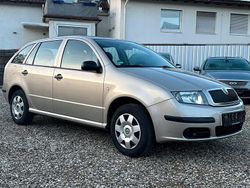 Saharabeige metallic Gebraucht 2005 Skoda Fabia Classic Kleinwagen | 5.690 €
