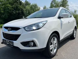 Weiß Gebraucht 2012 Hyundai ix35 SUV | 9.990 € (Etwas zu teuer)