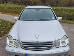 Silber Gebraucht 2005 Mercedes C180 Classic Kombi | 2.650 € (Fairer Preis)