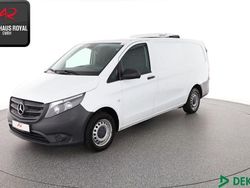 Arktikweiss Gebraucht 2019 Mercedes Vito Van / Kleinbus | 32.680 €