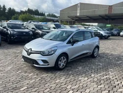 Grau Gebraucht 2016 Renault Clio IV LIMITED Limousine | 5.950 € (Fairer Preis)