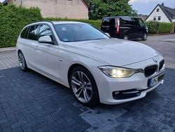 Weiß Gebraucht 2013 BMW 318 Sport Line Kombi | 9.250 € (Guter Preis)