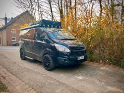 Schwarz Gebraucht 2015 Ford Transit Custom Van / Kleinbus | 15.500 €