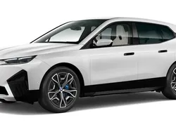 Weiß Gebraucht 2024 BMW iX SUV | 60.230 € (Fairer Preis)