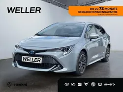 Grau Gebraucht 2022 Toyota Corolla Team Kombi | 22.980 € (Fairer Preis)