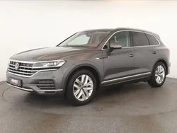 Siliziumgrau Gebraucht 2021 VW Touareg Atmosphere SUV | 39.884 € (Superpreis)