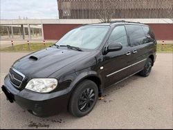 Schwarz Gebraucht 2006 Kia Carnival EX Van / Kleinbus | 1.450 € (Fairer Preis)