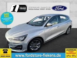 Silber Gebraucht 2024 Ford Focus Titanium Limousine | 26.900 € (Fairer Preis)