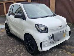 Weiß Gebraucht 2021 Smart ForTwo Electric Drive Coupé | 9.500 € (Fairer Preis)