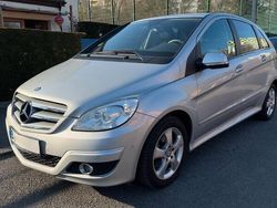 Silber Gebraucht 2010 Mercedes B180 Van / Kleinbus | 7.600 € (Fairer Preis)