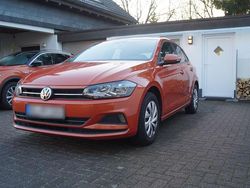 Orange Gebraucht 2018 VW Polo Trendline Kleinwagen | 9.100 € (Guter Preis)