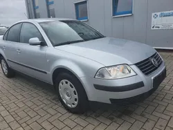 Silber Gebraucht 2004 VW Passat Family Limousine | 5.999 €