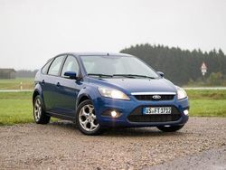 Blau Gebraucht 2010 Ford Focus Limousine | 1.990 € (Fairer Preis)
