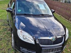 Schwarz Gebraucht 2009 Skoda Fabia Limousine | 3.400 € (Etwas zu teuer)