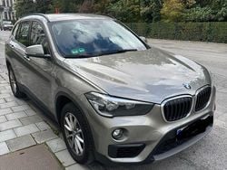 Silber Gebraucht 2019 BMW X1 SUV | 18.655 € (Guter Preis)