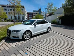 Weiß Gebraucht 2016 Audi A3 Sport Limousine | 17.500 € (Teuer)