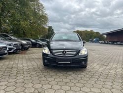 Schwarz Gebraucht 2007 Mercedes B150 Van / Kleinbus | 2.499 € (Fairer Preis)