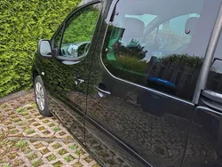 Schwarz Gebraucht 2016 Citroën Berlingo Van / Kleinbus | 10.200 €