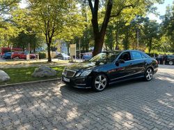 Schwarz Gebraucht 2013 Mercedes E200 Avantgarde Limousine | 13.500 € (Etwas zu teuer)