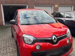 Rot Gebraucht 2015 Renault Twingo Kleinwagen | 5.700 € (Etwas zu teuer)