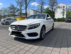 Weiß Gebraucht 2016 Mercedes C180 AMG line Limousine | 16.500 € (Teuer)