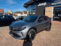 Grau Neu 2025 Alfa Romeo GT Junior Edizione Speciale SUV | 32.980 € (Teuer)