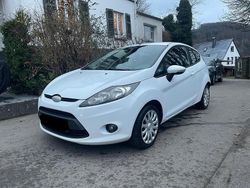 Weiß Gebraucht 2011 Ford Fiesta Kleinwagen | 1.999 € (Superpreis)