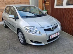 Beige Gebraucht 2008 Toyota Auris Limousine | 6.980 € (Fairer Preis)