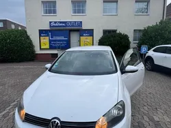 Weiß Gebraucht 2009 VW Golf VI Team Limousine | 2.850 € (Guter Preis)