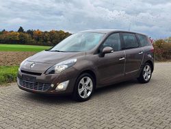 Grau Gebraucht 2011 Renault Scénic III Dynamique Van / Kleinbus | 4.890 € (Fairer Preis)