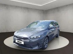 Carraraweiss Neu 2025 Kia Ceed Kombi | 27.980 € (Fairer Preis)