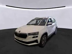 Moonweiss metallic Gebraucht 2023 Skoda Karoq Ambiente SUV | 28.600 € (Guter Preis)