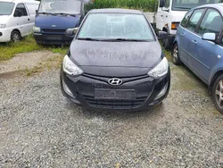Schwarz Gebraucht 2014 Hyundai i20 Kleinwagen | 1.500 € (Fairer Preis)