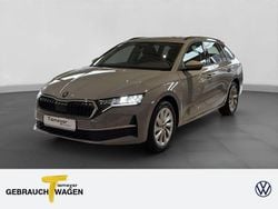 Grau Neu 2025 Skoda Octavia Selection Kombi | 32.290 € (Superpreis)