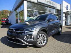Indiumgrau Gebraucht 2025 VW T-Roc Style SUV | 31.790 € (Fairer Preis)