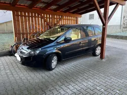 Schwarz Gebraucht 2013 Opel Zafira Van / Kleinbus | 5.600 € (Etwas zu teuer)