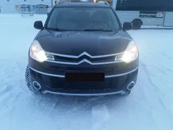 Schwarz metallic Gebraucht 2009 Citroën C-Crosser SUV | 10.550 €